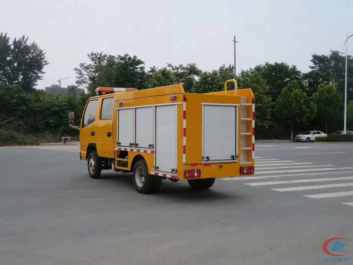 凯马双排抢险车，凯马救险车